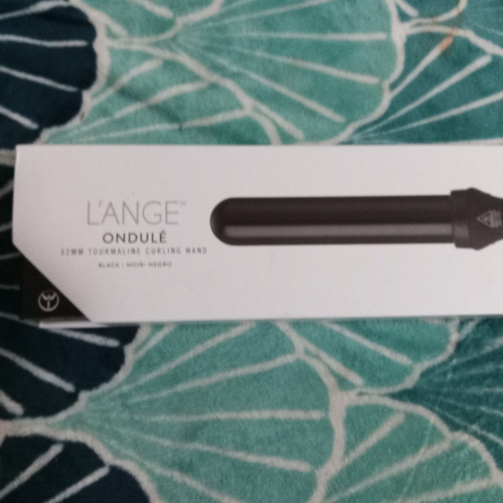 SOLD  L'ANGE curling wand black